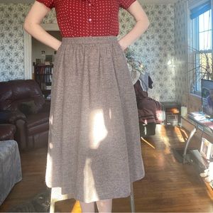 Vintage | Pure Virgin Wool Taupe Midi Skirt